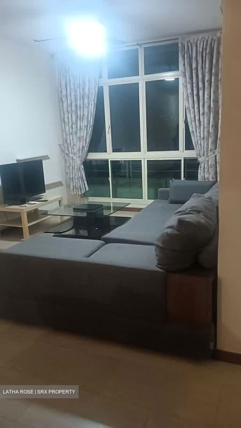 Lilydale (D27), Condominium #585672511